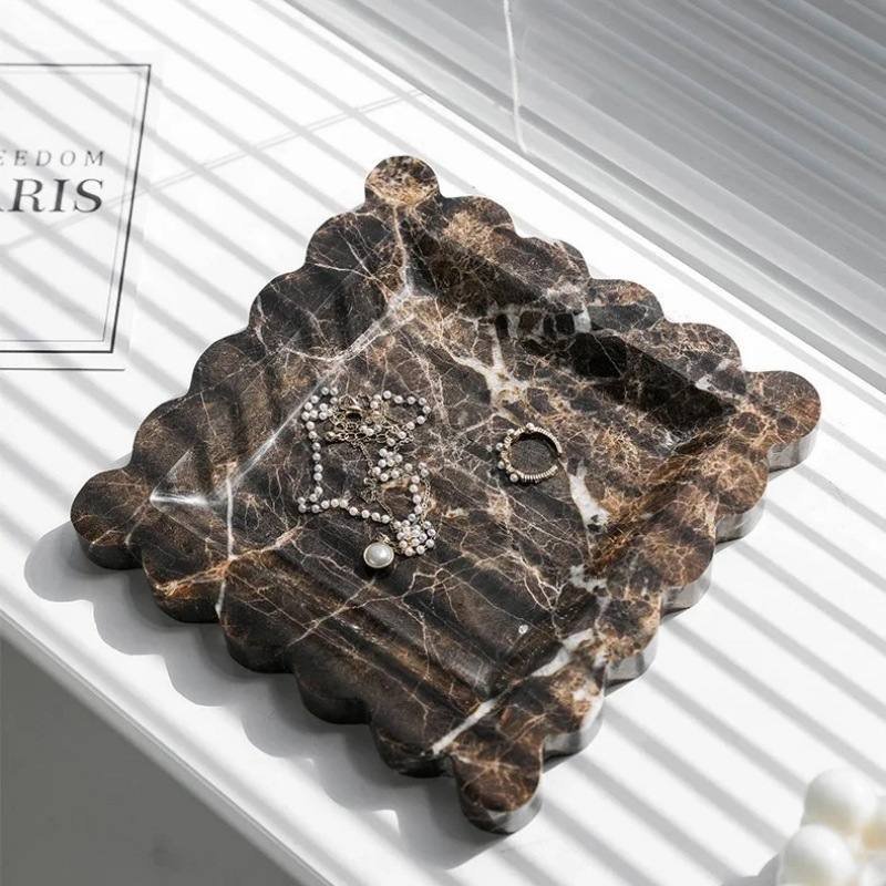 Emperado Dark Marble Scallop Jewelry Tray